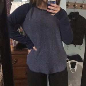Blue long sleeve American Eagle top